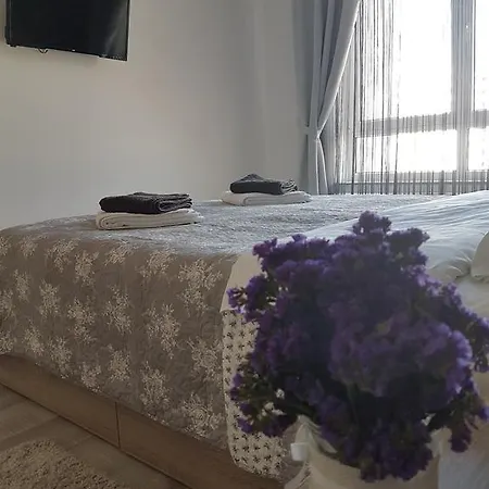 Апартаменти Your In Брашов
